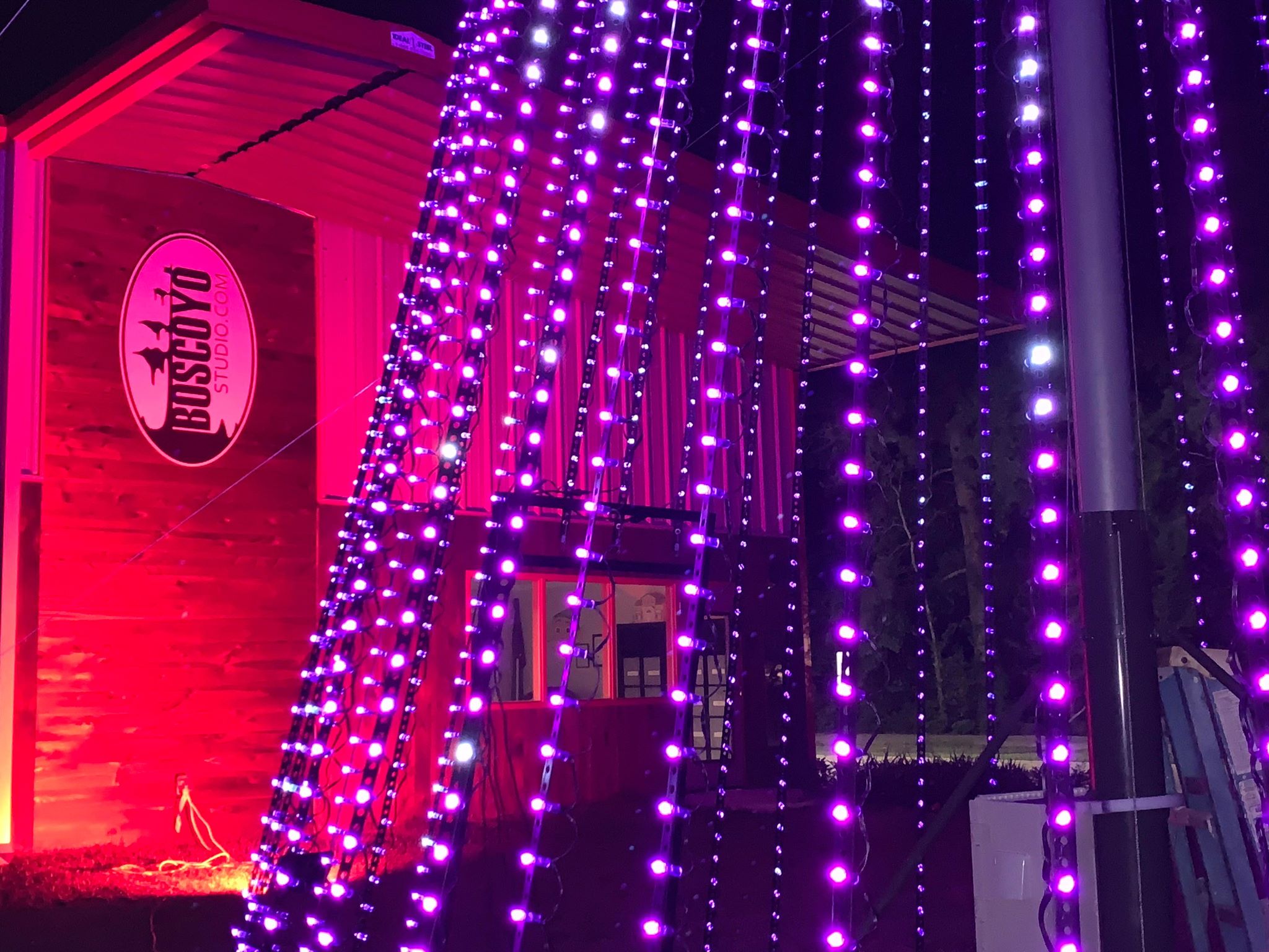 Ultimate RGB Air Megatree 50' 96x300 at 2" - Boscoyo Studio
